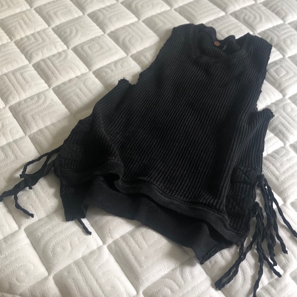 FREE PEOPLE black sleeveless interlaken tank - Picture 4 of 8